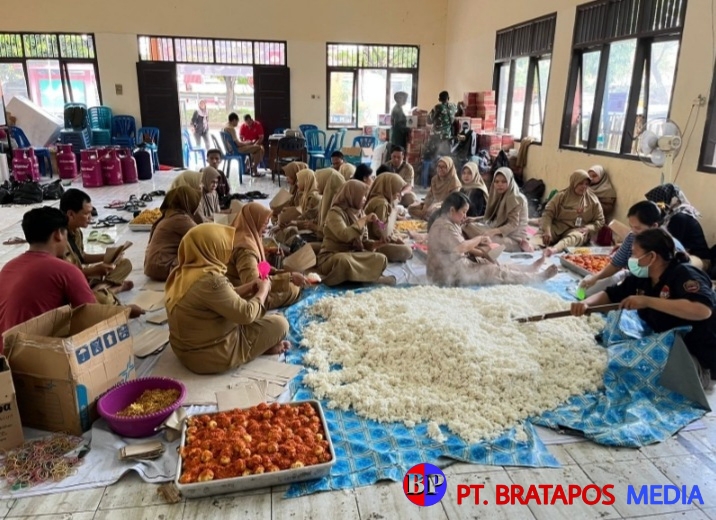 Makanan Sehat dari Bekangdam IV/Diponegoro untuk Para Pengungsi Banjir