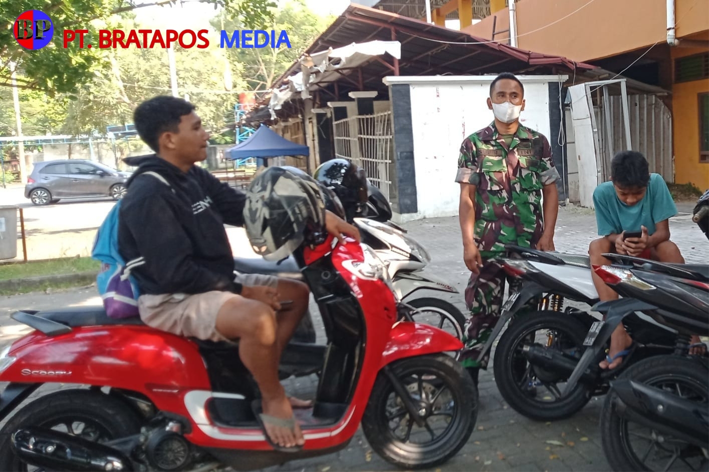 Babinsa Koramil 12/Mranggen Himbau Pemuda Lakukan Hal Positif di Bulan Ramadhan