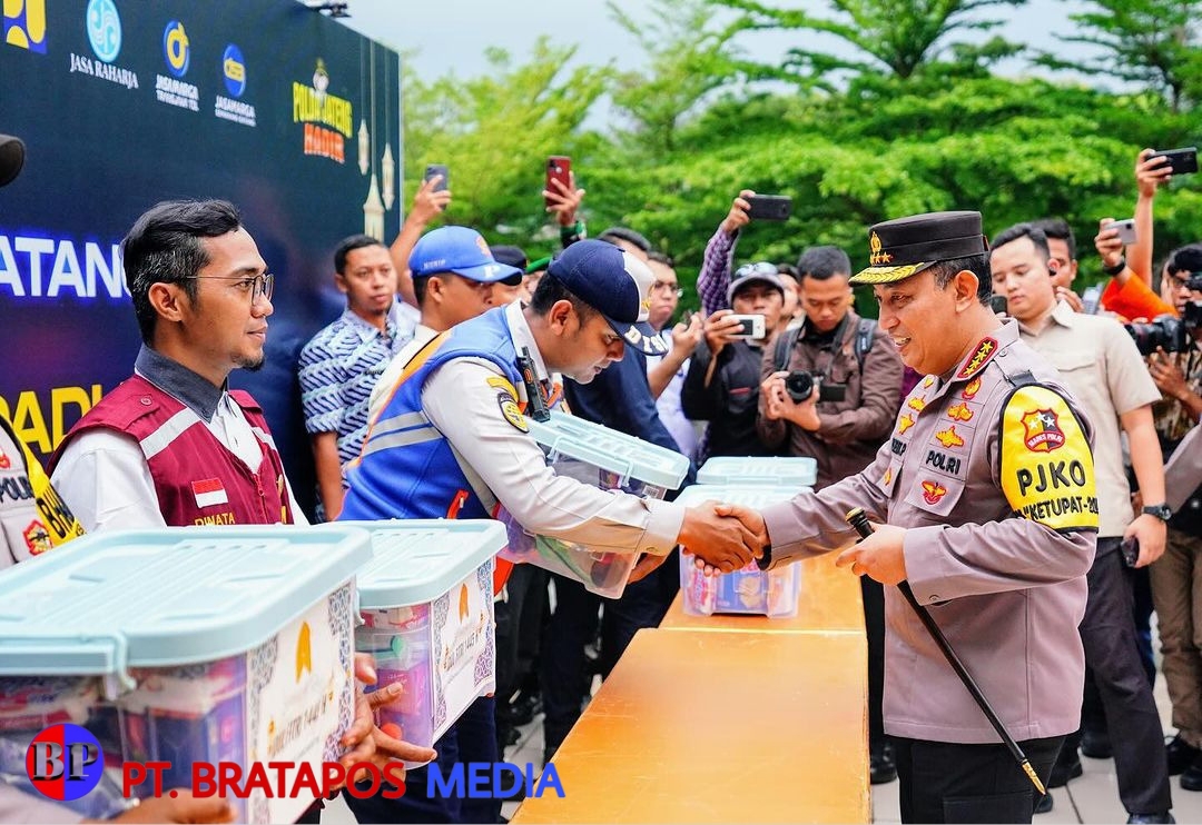 Kapolri Tinjau Kesiapan Polda Jateng Hadapi Arus Mudik di GT Kalikangkung