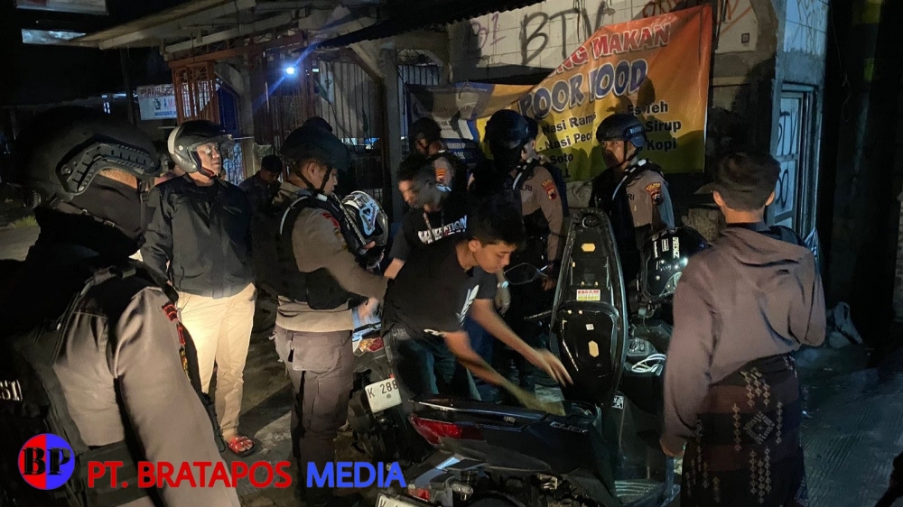 Patroli Motor Trail Bersenjata: Antisipasi Kejahatan Menjelang Lebaran 2024