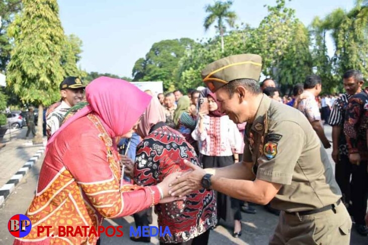 Bupati Grobogan Pimpin Apel Pagi dan Halal Bihalal Pasca Lebaran 1445 H