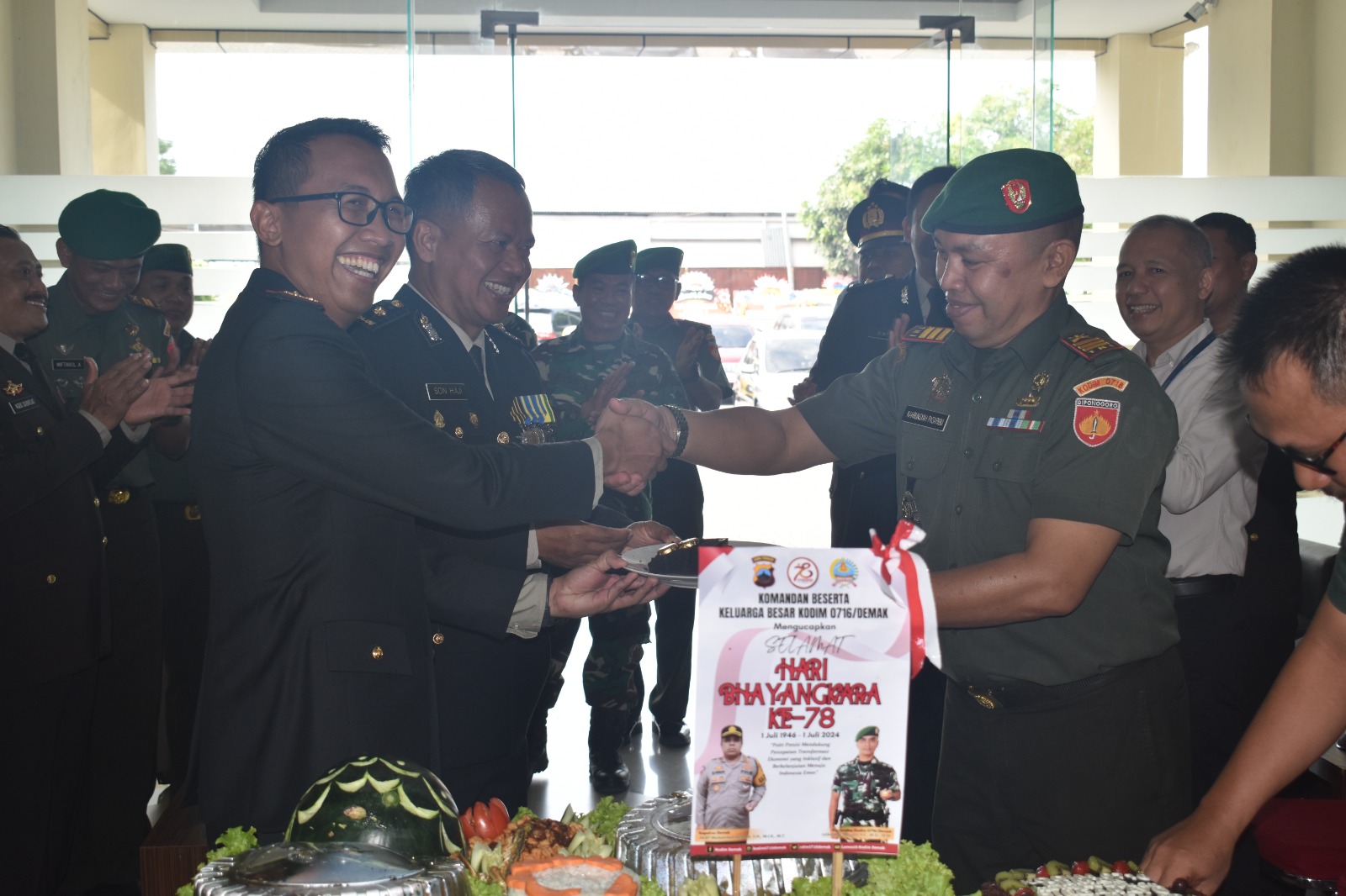 HUT Ke-78 Bhayangkara, Anggota Kodim 0716/Demak Datangi Malpores Demak