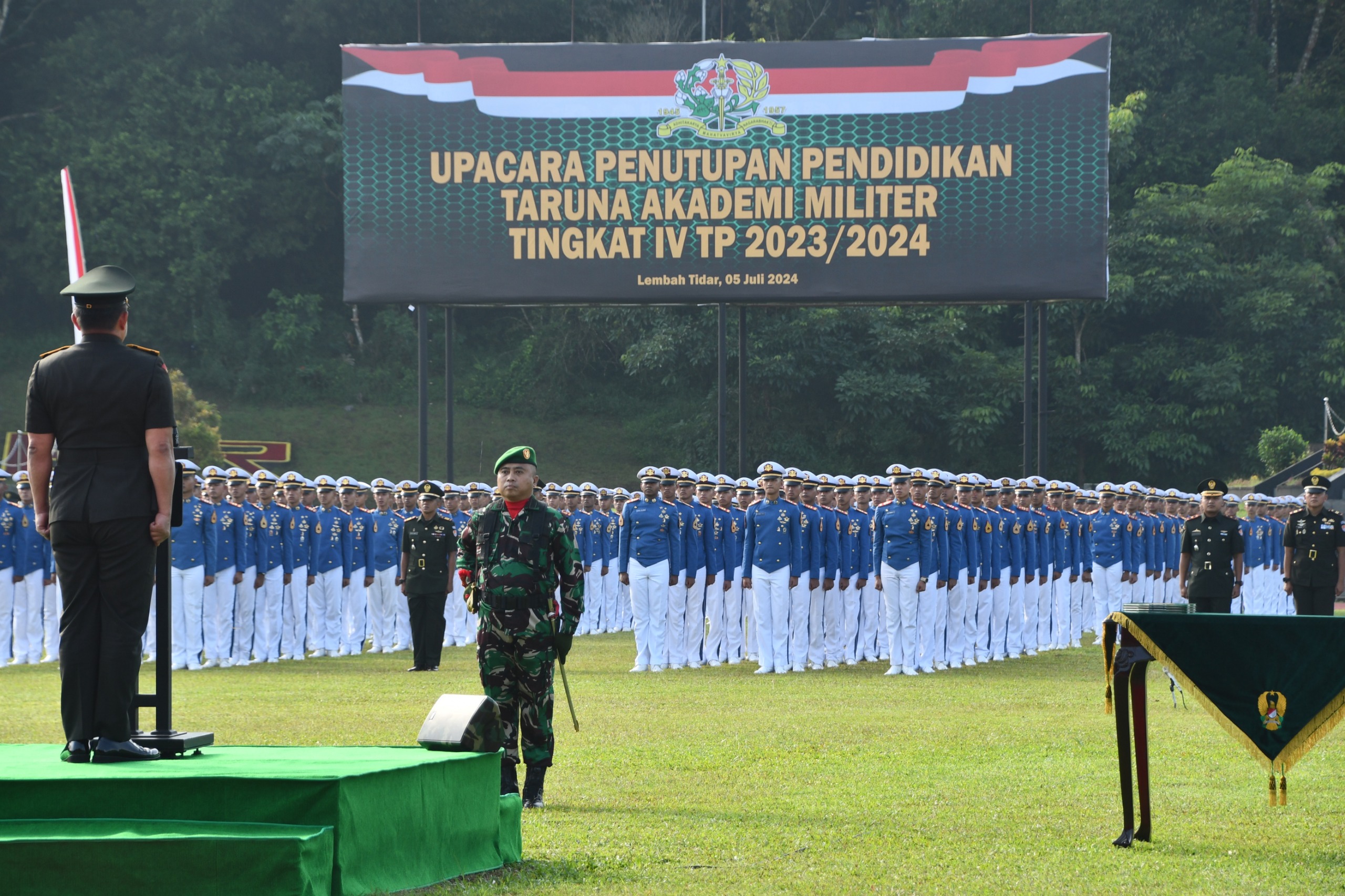 Pangdam IV/Diponegoro Hadiri Wisuda Taruna tingkat IV Akademi Militer