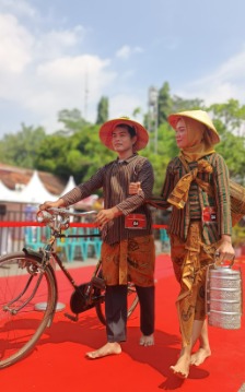 Ana, Lohaji Juara Harapan 2 Ajang Style Fashion Fotografer