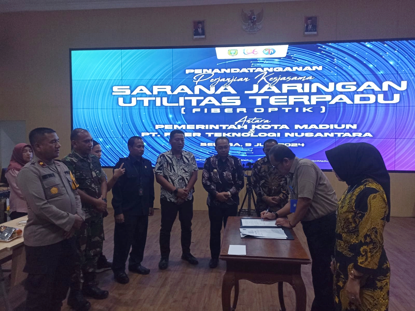 Kerjasama Proyek Jaringan Kabel Bawah tanah PT FTN, Ditanda Tangani Oleh Pemkot Madiun