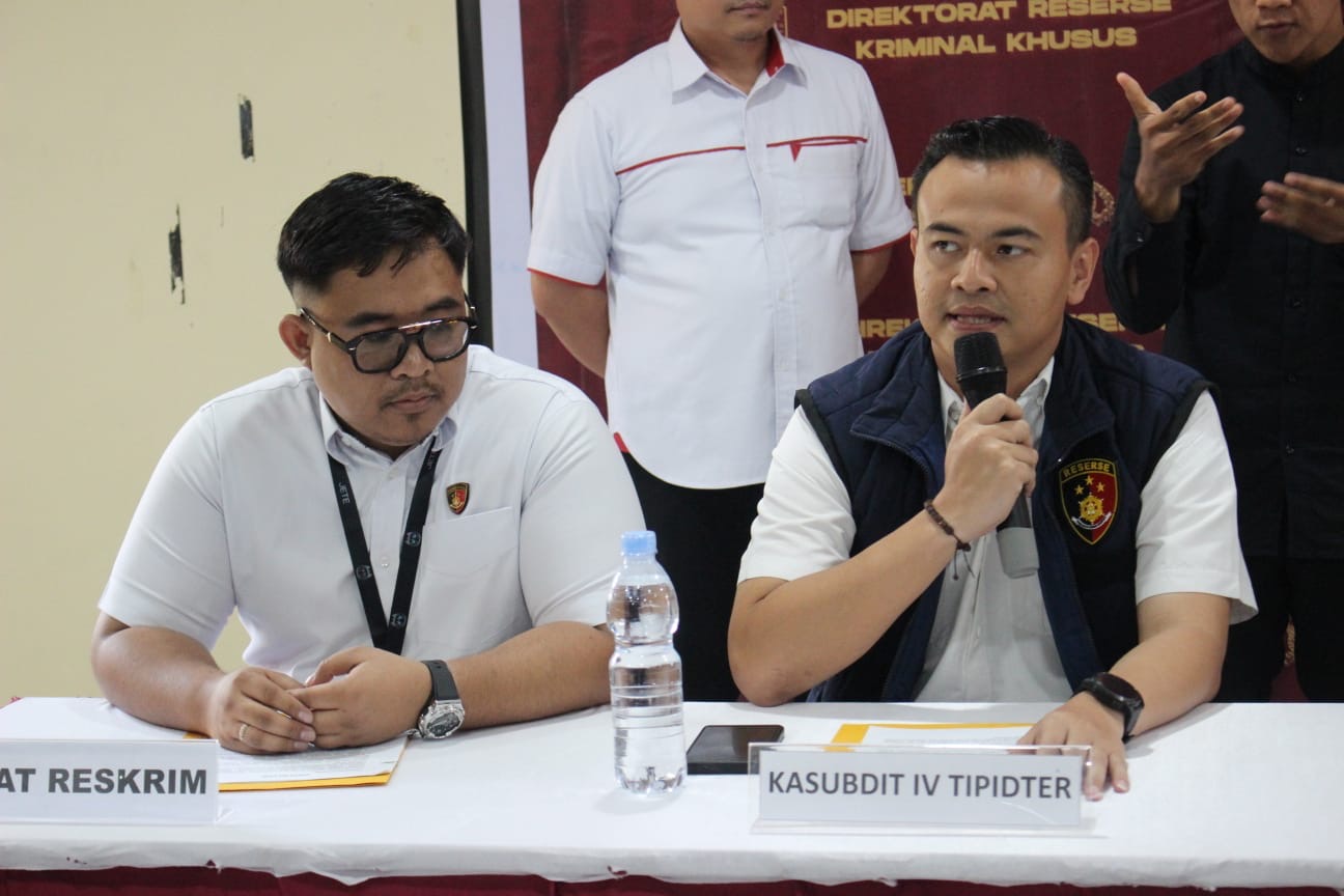 Polda Sumsel Tangkap Pemilik Sumur Minyak Ilegal di Sungai Lilin yang Terbakar Hingga Cemari Sungai Dawas