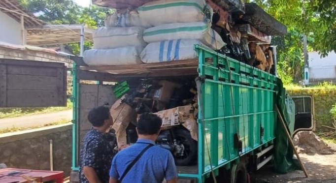 Tanpa Surat Lengkap, Belasan Sepada Montor di Pati di Angkut