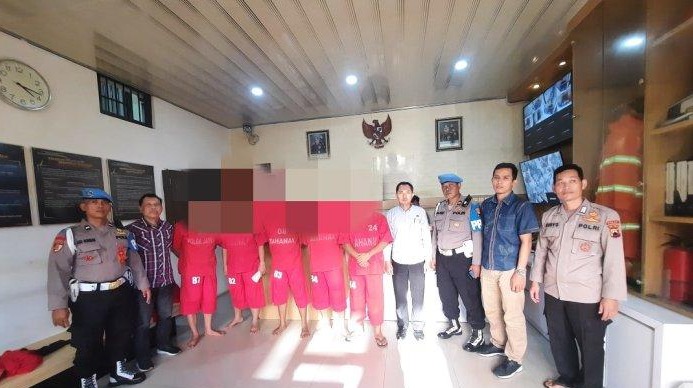 5 Oknum Polisi Ditresnarkoba Suka Tangkap Malah di Tangkap  Polisi