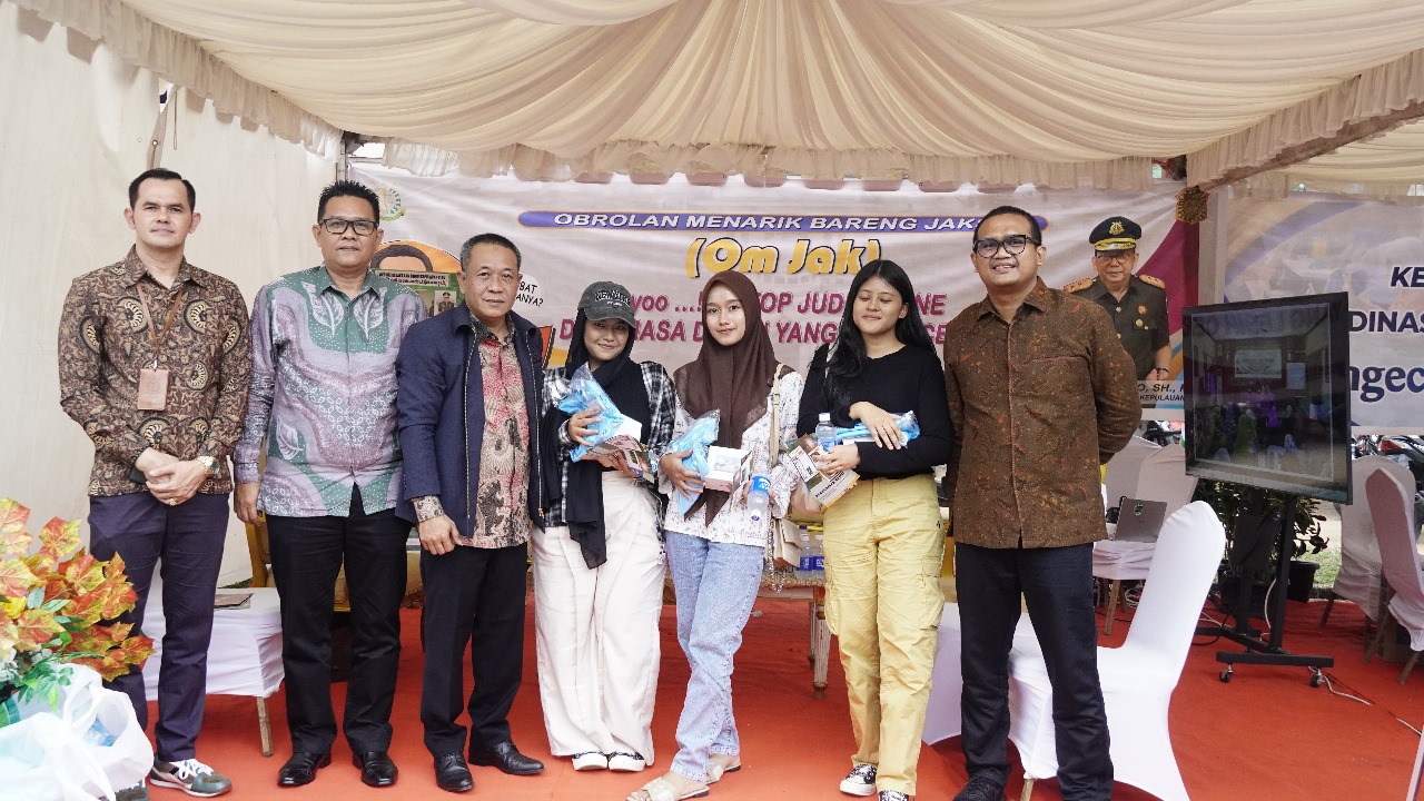 Kejati KEPRI Sosialisasikan Anti Judi Online Di Turnamen Ahdyaksa  Cup Futsal 2024