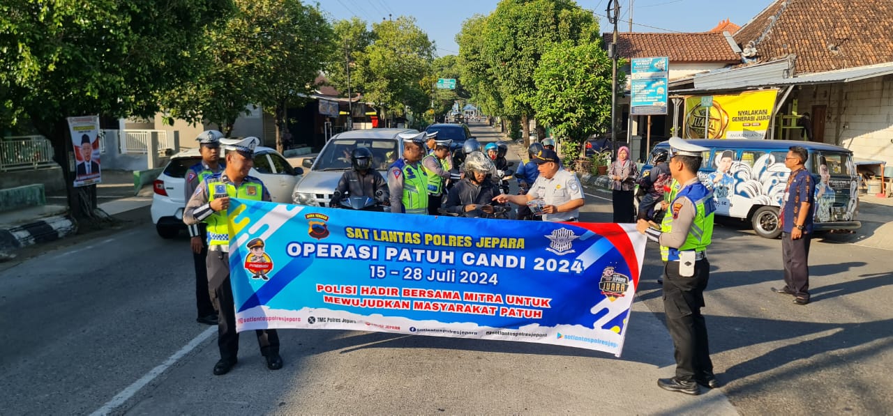 Satlantas Polres Jepara Gelar Sosialisasi Ops Patuh Candi 2024 Bagi Pengguna Jalan