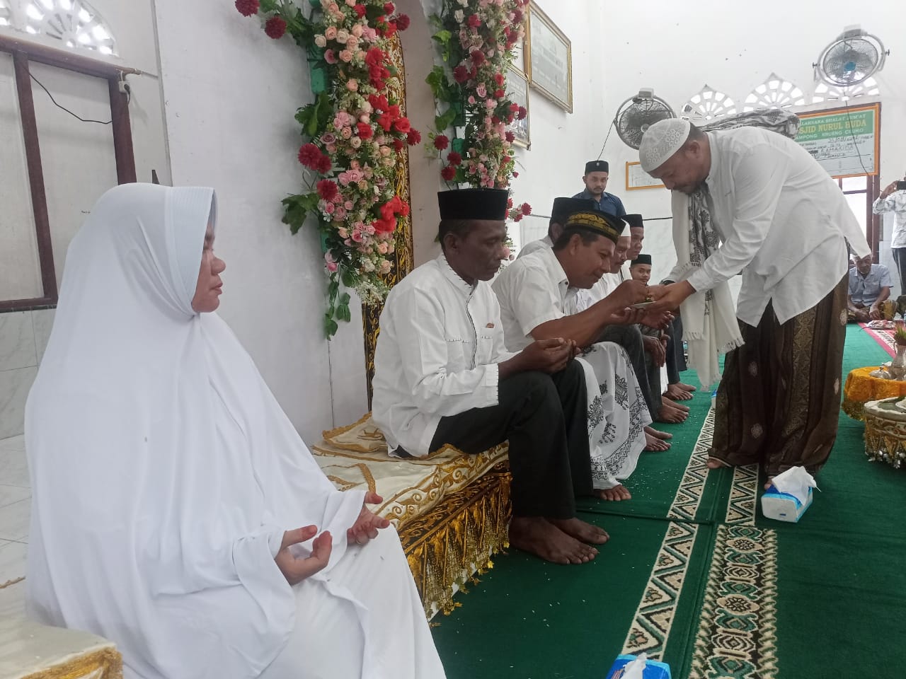 PT Bara Energi Lestari Site Nagan Berangkatkan 6 Keuchik Ring Tambang Umrah Ketanah Suci
