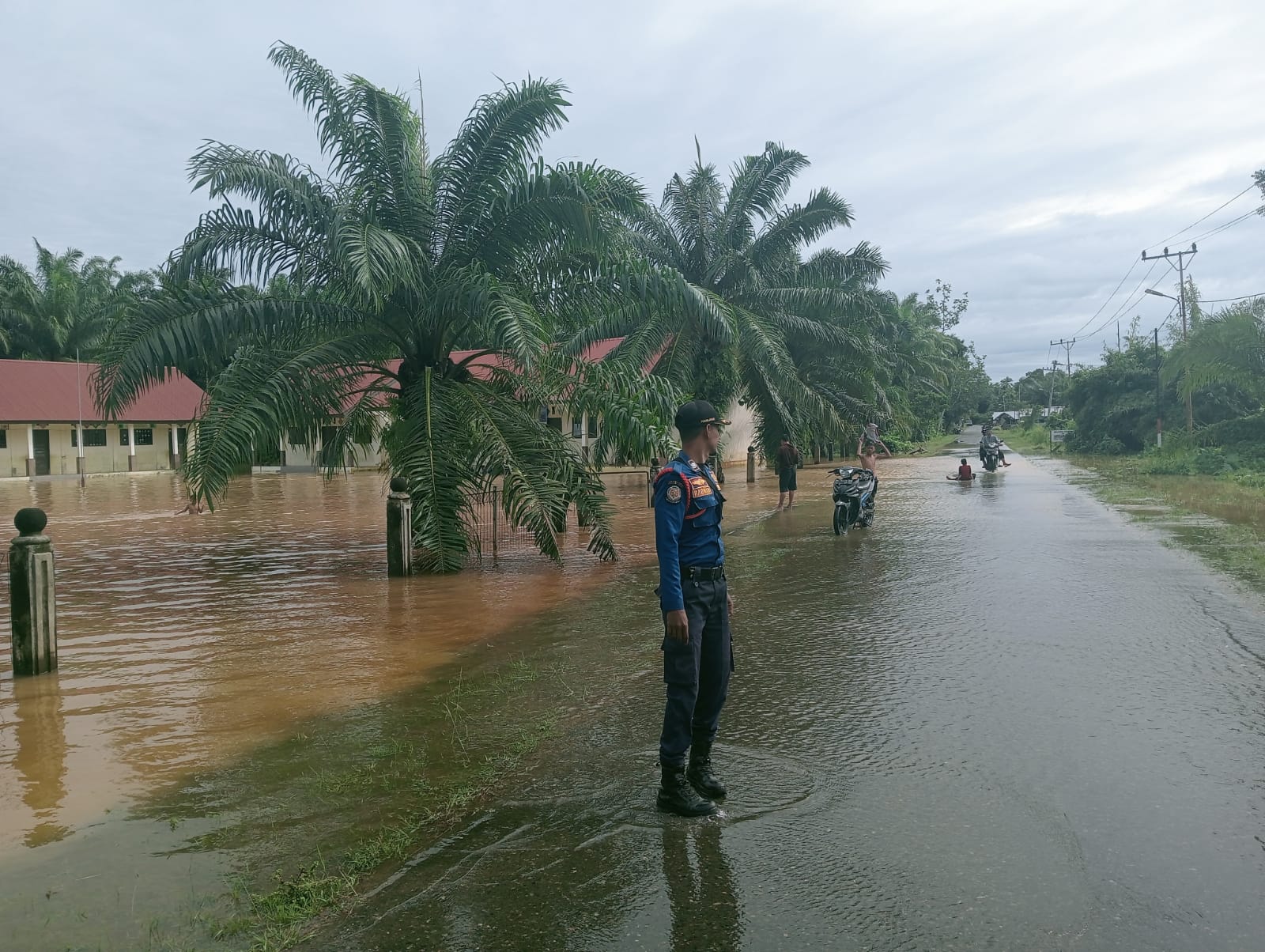 Akibat Diguyur Hujan  Wilayah Aceh Barat Dalam Pekan Ini Hingga Dilanda Banjir,Pj.Bupati Himbau Agar Warga Waspada