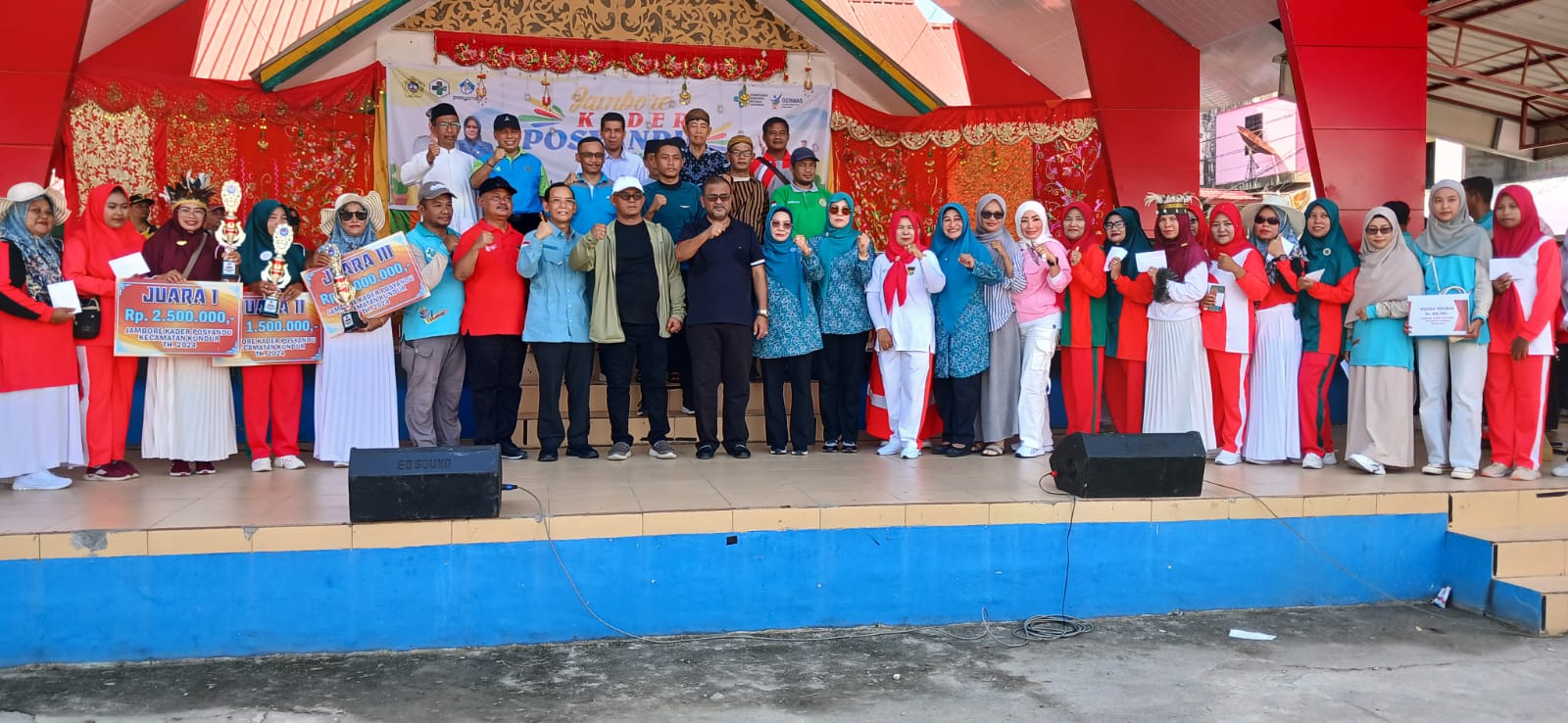 Bupati Karimun Lakukan Penutupan Jambore Posyandu di Kecamatan Kundur serta banjir Door Prize