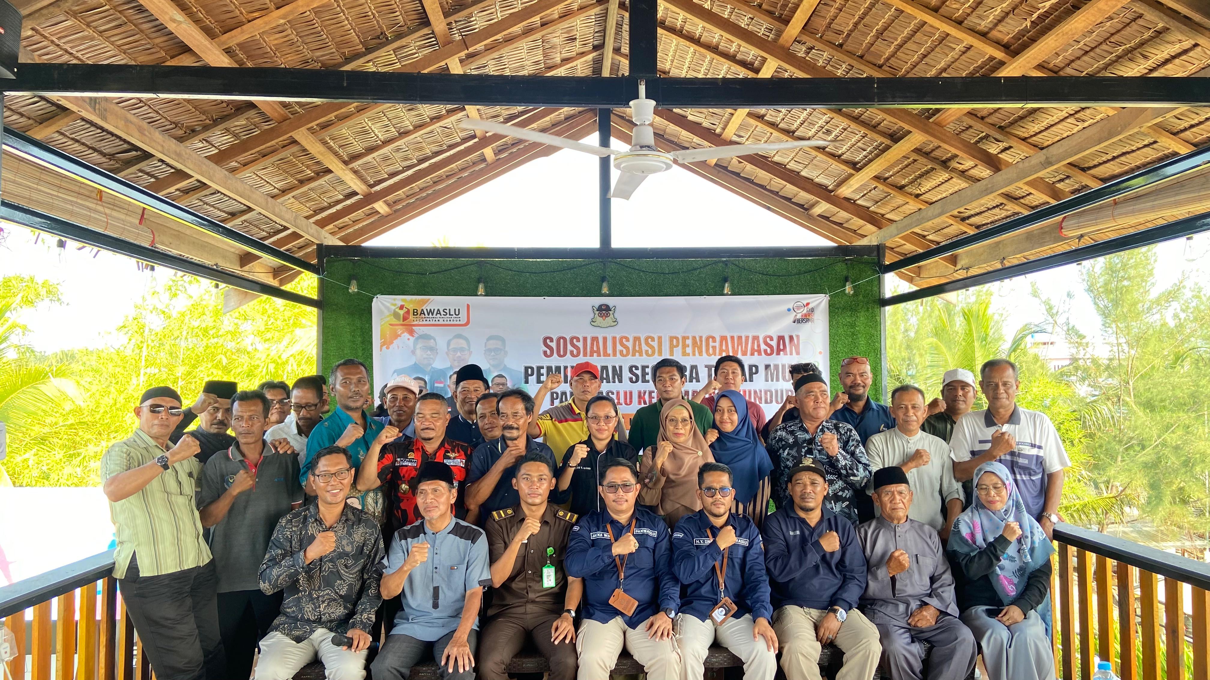 Panwaslu Kec. Kundur Kab. Karimun Sosialisasi Pilkada 2024