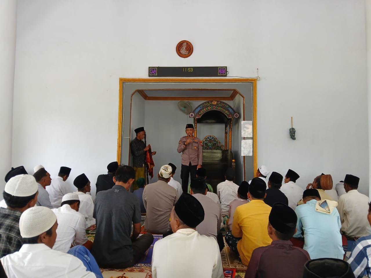 Kapolsek Proppo Gelar Safari Jum'at Dan Sosialisasikan Kamtibmas