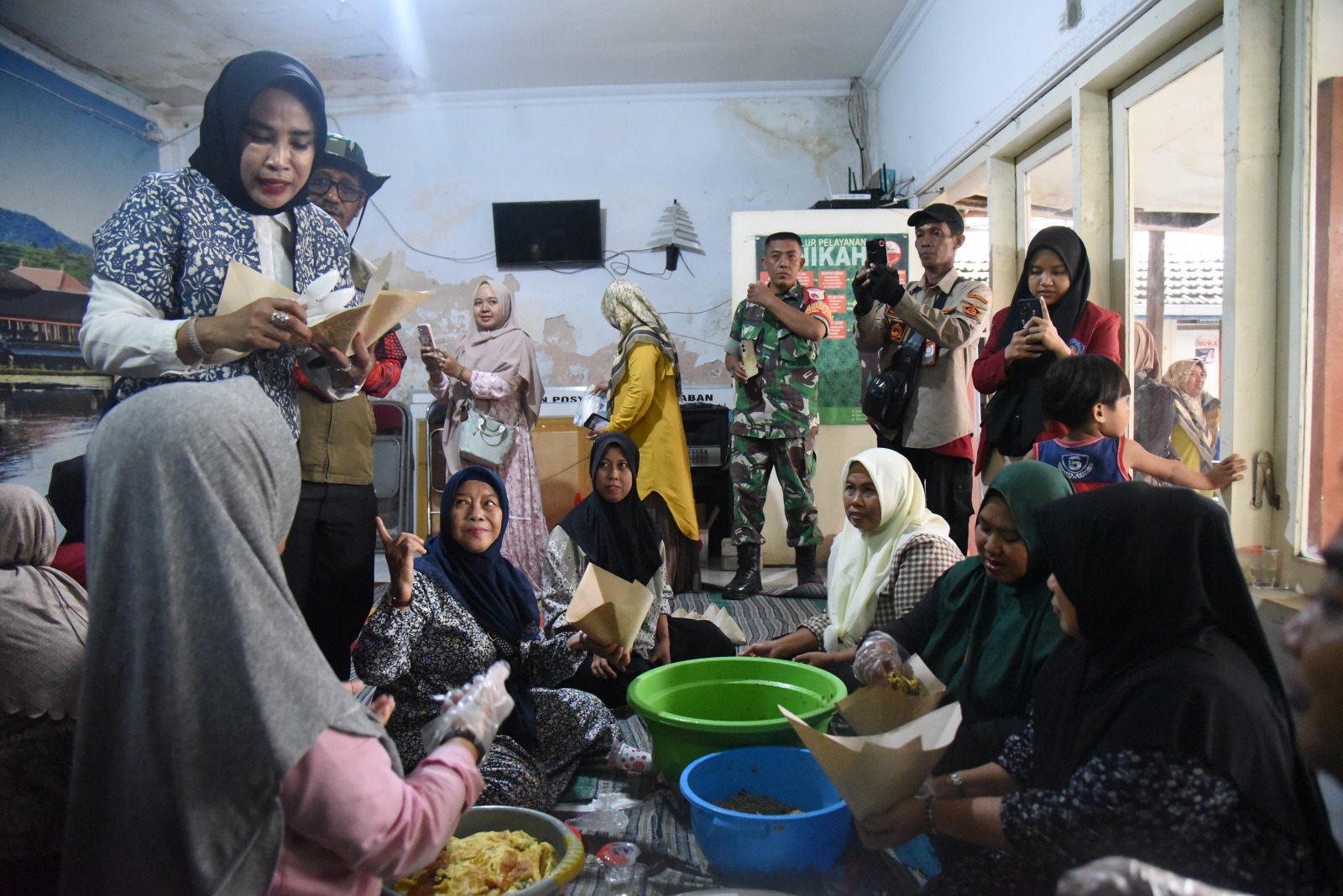 Pemkab Sidoarjo Support Dapur Umum Mandiri Warga Terdampak Banjir Desa Ngaban
