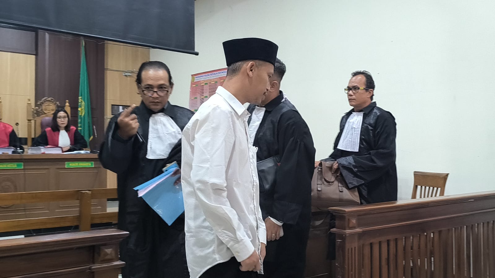 Penasehat Hukum Terdakwa Resa Andrianto: Dakwaan Jaksa Tidak Cermat, Tidak Lengkap Kabur Dan Tidak Jelas