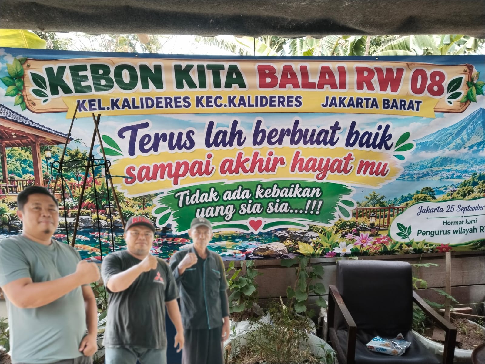 Balai RW 008 Kalideres Disulap Jadi Taman Asri, Warga Kini Bisa Santai Sambil Menikmati Ikan