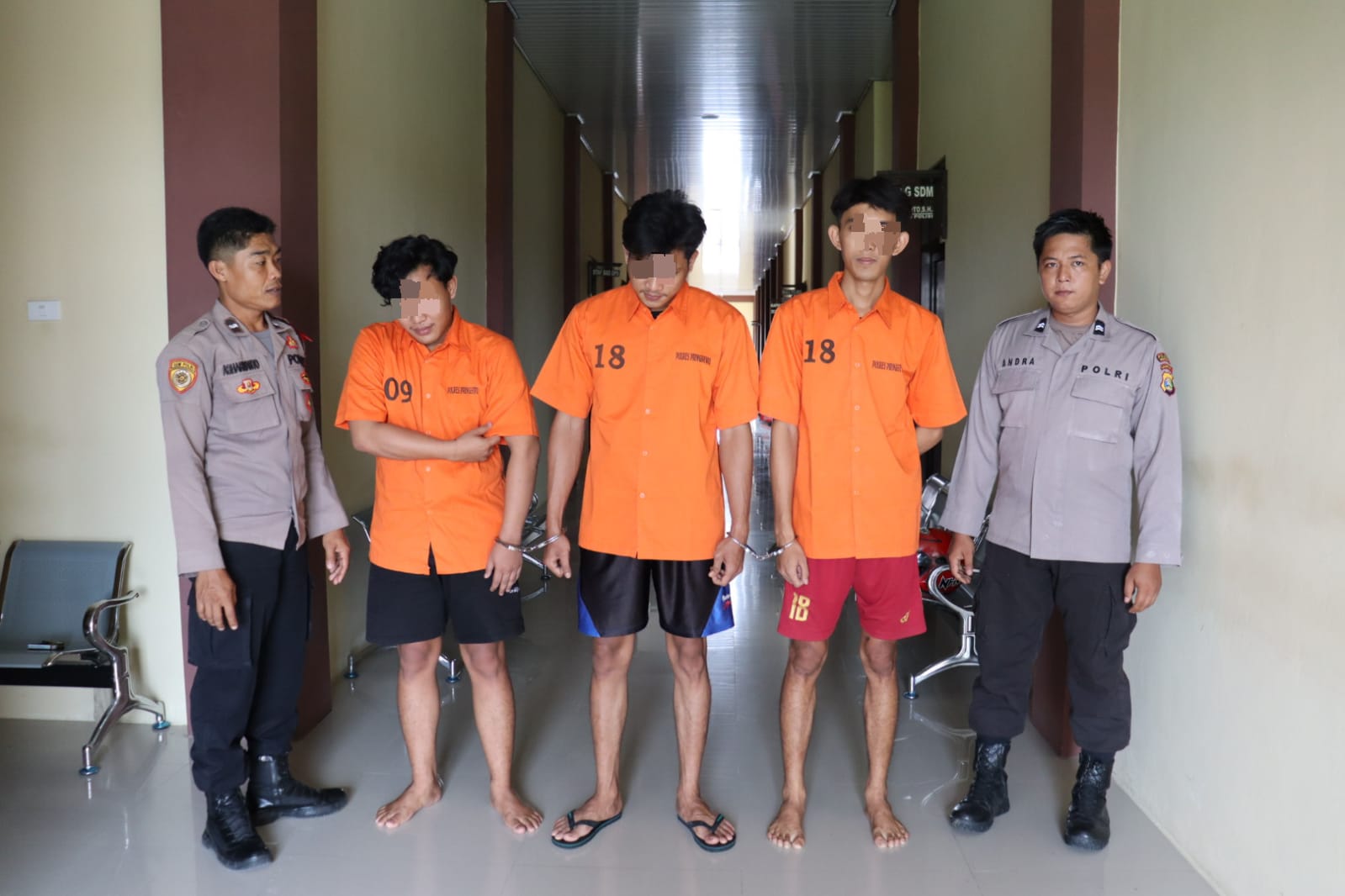 Tiga Kurir Narkoba Asal Pringsewu Ditangkap Polisi Saat Menunggu Pembeli di SPBU