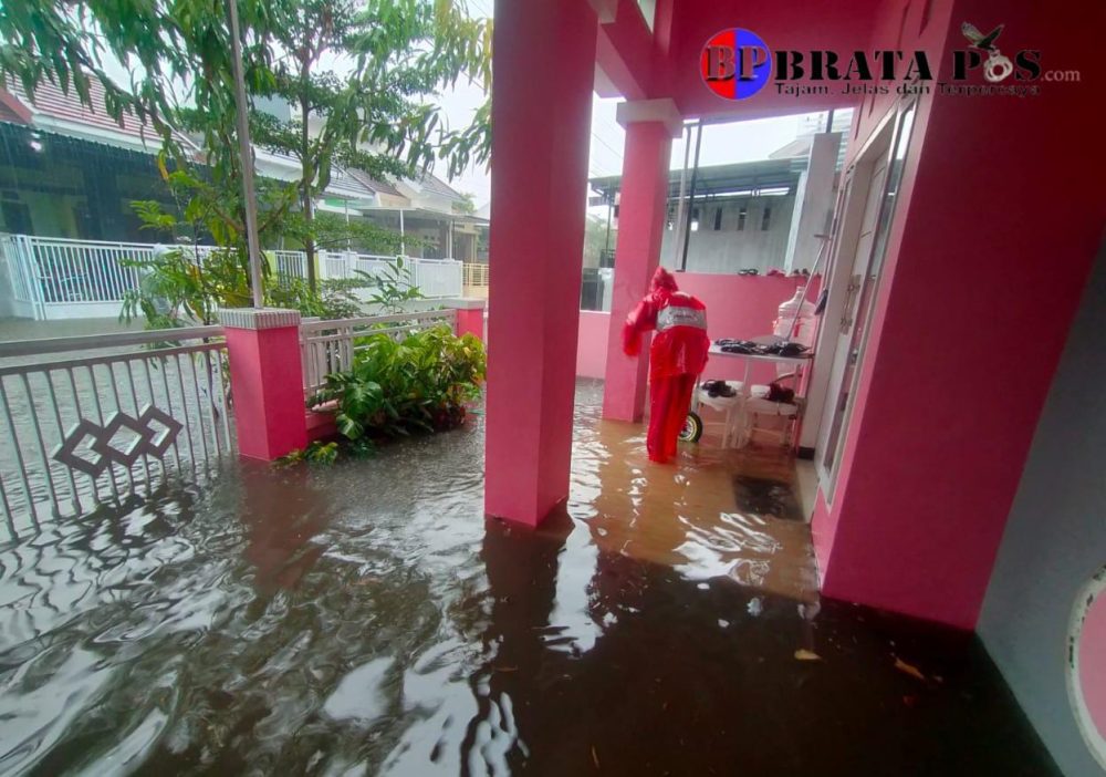 Gara-gara Drainase Ditutup, 18 Rumah Warga Terendam Banjir dan Berujung Ajukan Gugatan..!!