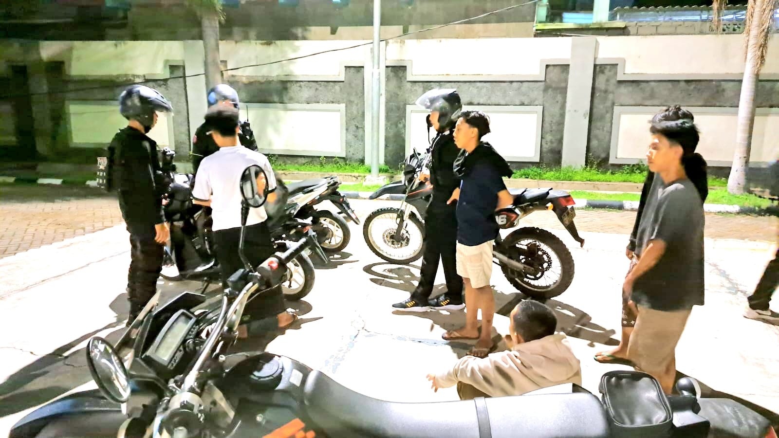 Tim Khusus Polres Lumajang, Gagalkan Remaja Hendak Perang Sarung