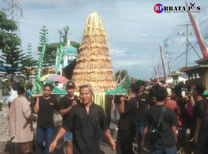 Grebeg Kupat Sewu Tradisi Unik Masyarakat Desa Singolatren Setiap Hari ke-7 Lebaran