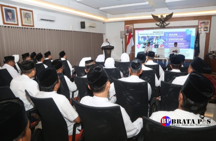 Pacu Entaskan Masalah Pendidikan, Bupati Ipuk Ajak Tenaga Pendidikan Gotong Royong Sisir Anak Tidak Sekolah
