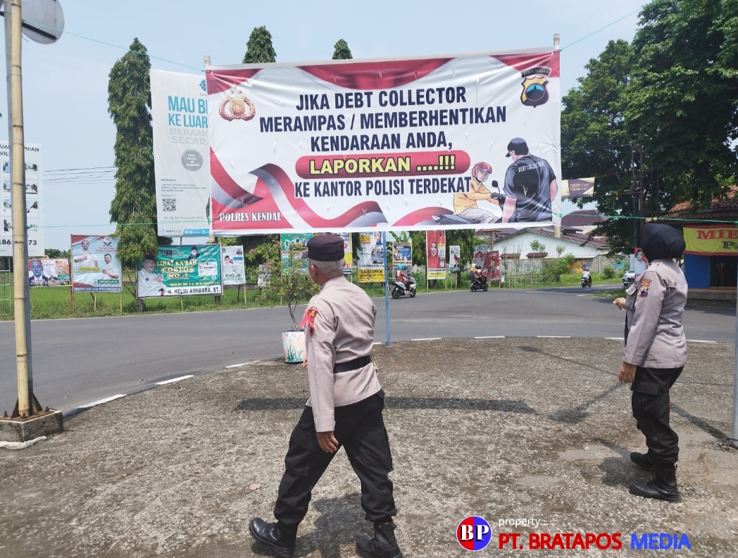 Polres Kendal Pasang Spanduk Himbauan Debt Collector