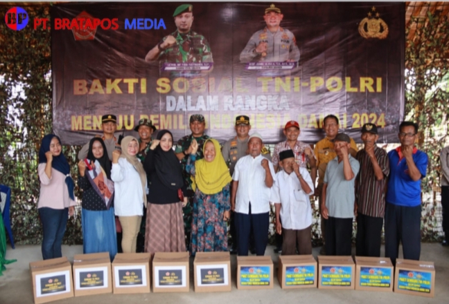 Kodim dan Polres Sragen Baksos Pembersihan Pasar, Pengobatan Gratis dan Pembagian Sembako