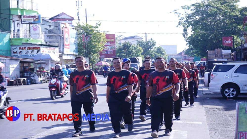 Jaga Kesehatan, Kodim 0808/Blitar Gelar Jalan Sehat Bersama