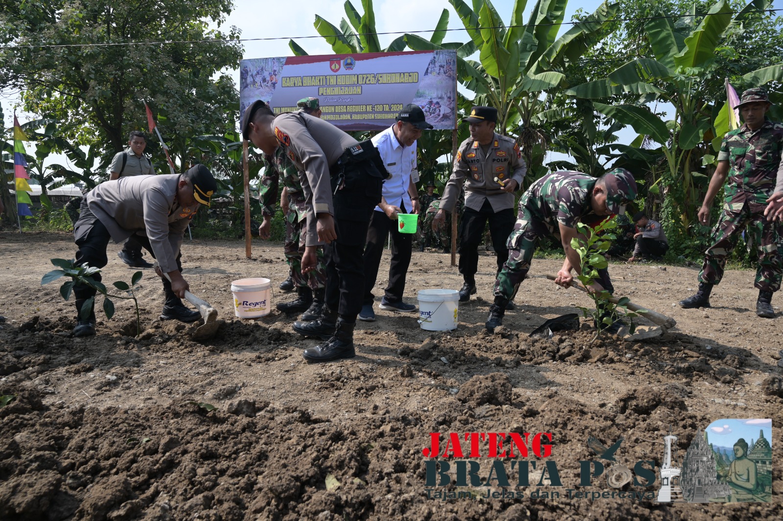Satgas TMMD Reguler Ke-120 Kodim 0726/Sukoharjo Gelar Karya Bhakti Penghijauan dan Pembersihan pasar
