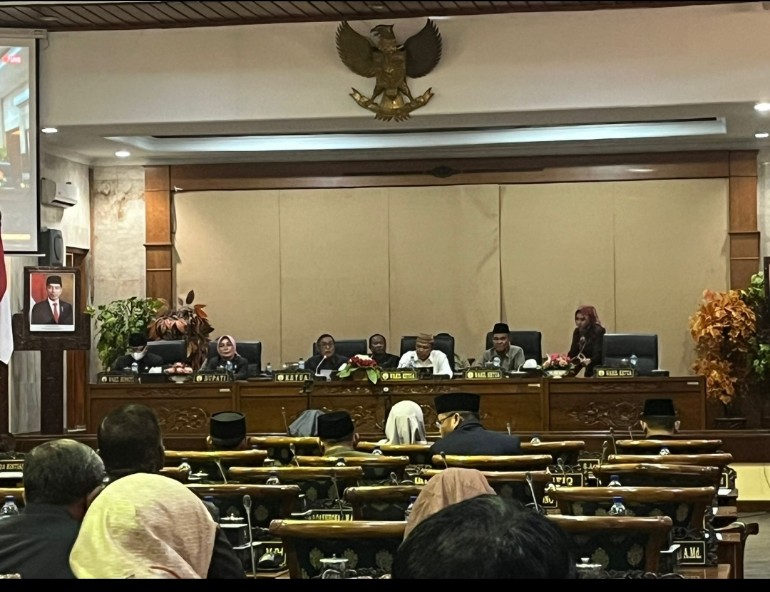 DPRD Grobogan Rapat Paripurna Persetujuan Rancangan Raperda