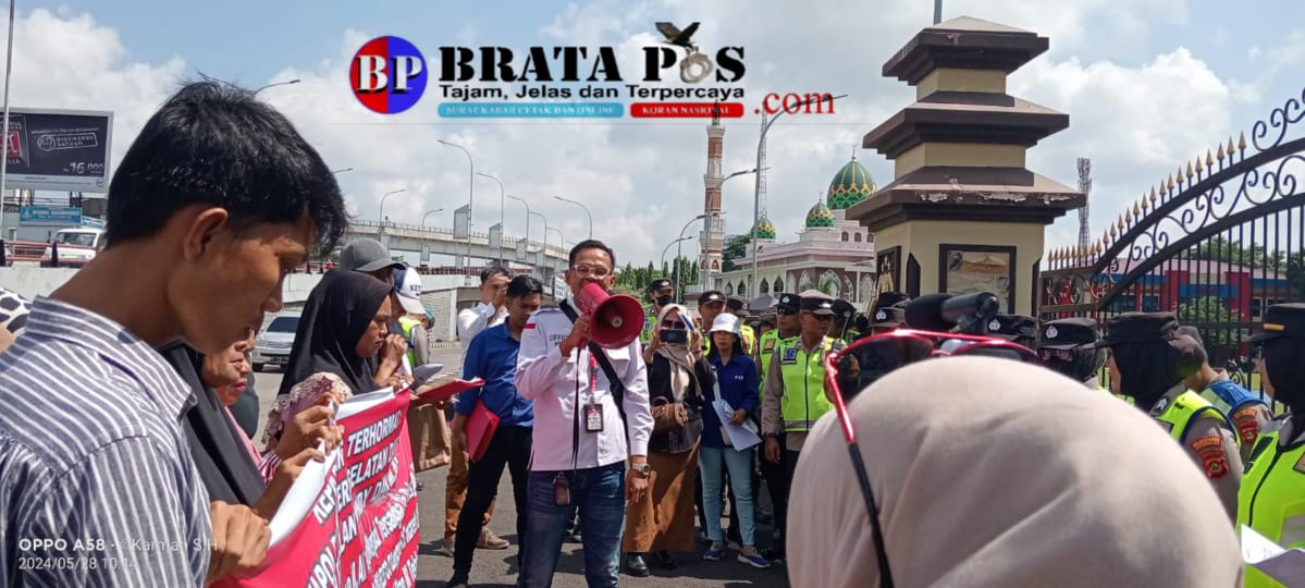 GAACTI Gelar Aksi Demo di Polda Sumsel Desak Kapolda Evaluasi Kinerja Polsek Tanjung Batu dan Polres Ogan Ilir