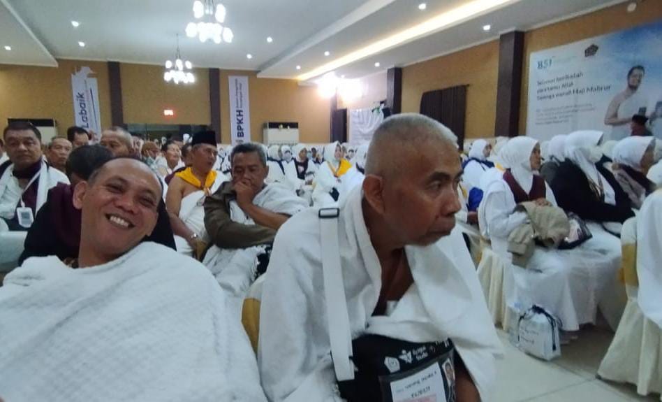Seluruh Jamaah Haji Kabupaten Banyuwangi Selesai Laksanakan Umroh Wajib