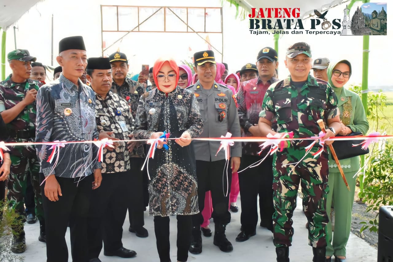Bupati Grobogan Menutup TMMD Sengkuyung Tahap 2 Di Kecamatan Tegowanu
