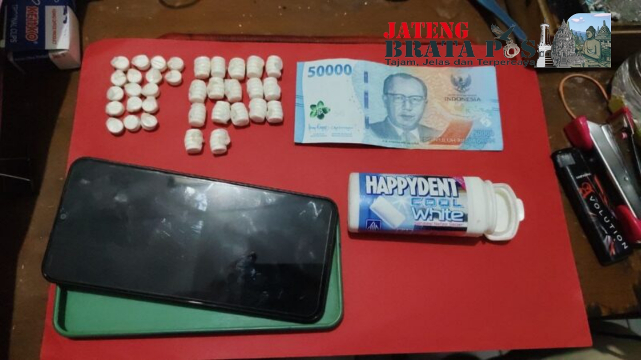 Satresnarkoba Polres Batang Meringkus Pengedar Obat Keras Berlogo "Y"