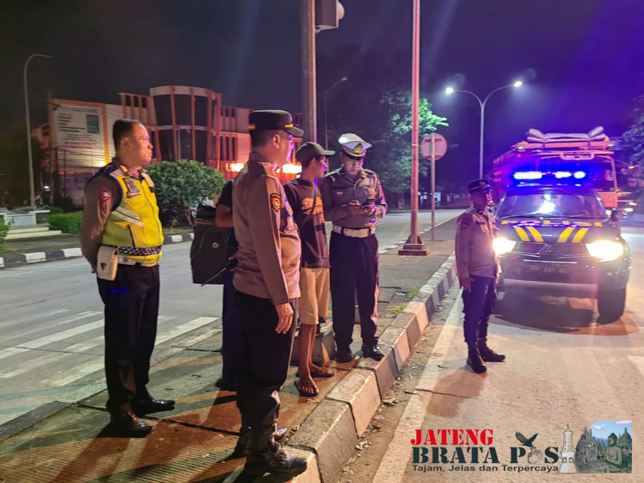Jaga Kondusifitas Kamtibmas, Polsek Weleri Rutin Laksanakan Patroli