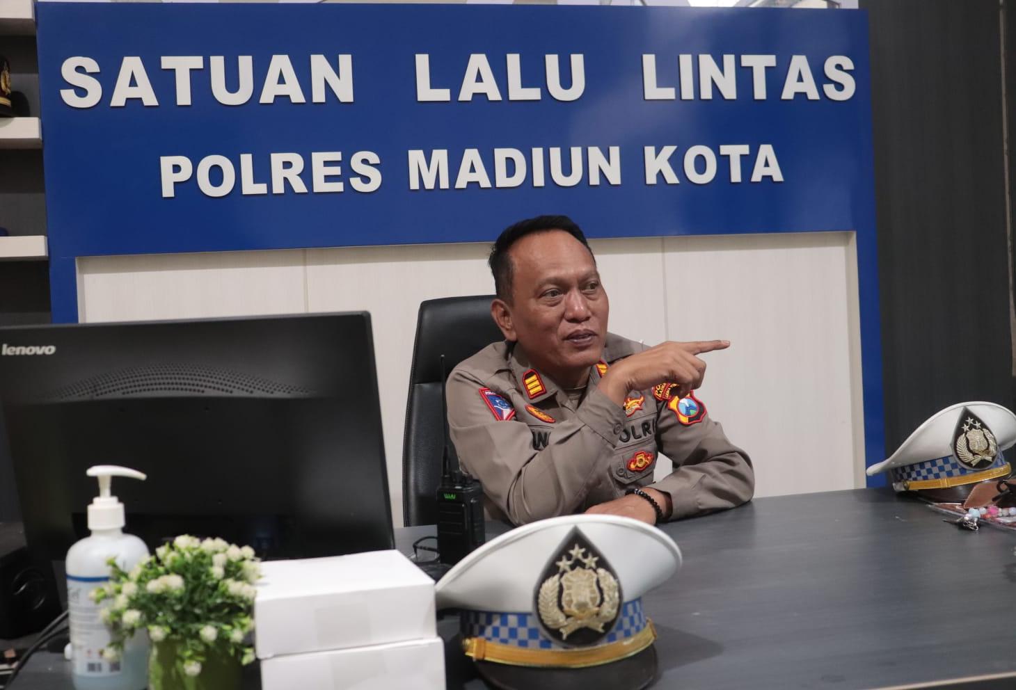 Aktivitas Parkir PT JPC di Jalan dr Soetomo Jadi Sorotan, Satlantas Sebut Berpotensi Picu Gangguan Arus Kendaraan