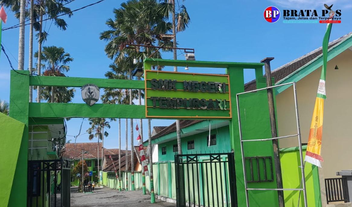 Bayar Dulu Baru Lulus.!!, Kebijakan SMKN Tempursari Diduga Langgar Aturan Menteri