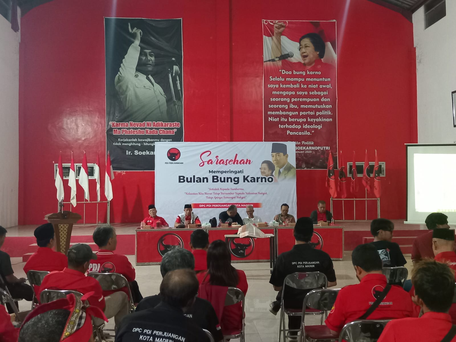 DPC PDI Perjuangan Kota Madiun Gelar Sarasehan, Untuk Peringati Bulan Bung Karno dan Memperkuat Ideologi Kader