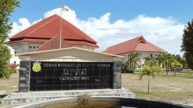 DPRD Buru Akan Memanggil Pihak PLN Telkomsel  Dan Bulog
