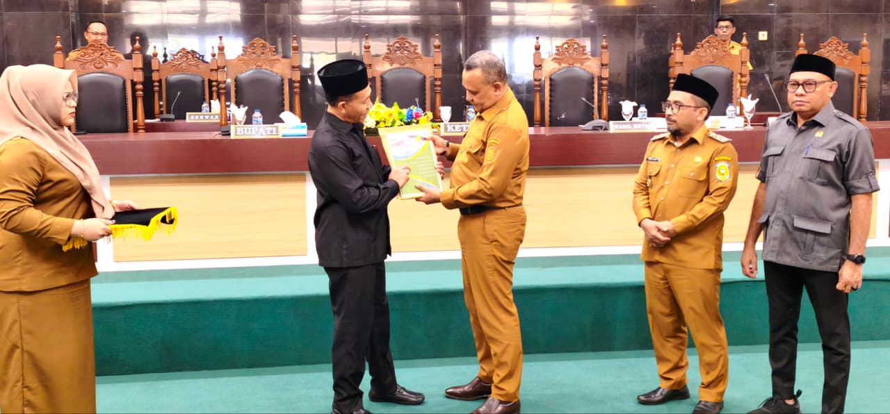 DPRD Buru Gelar Paripurna Penyampaian Ranperda Perubahan APBD 2026