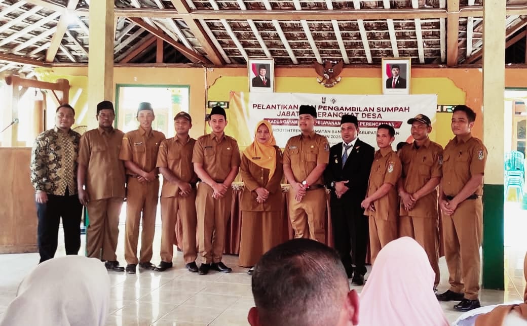 Dugaan Mahalnya Biaya Pelantikan Perades Di Kecamatan Bangilan Tuai Berbagai Polemik Di Masyarakat.