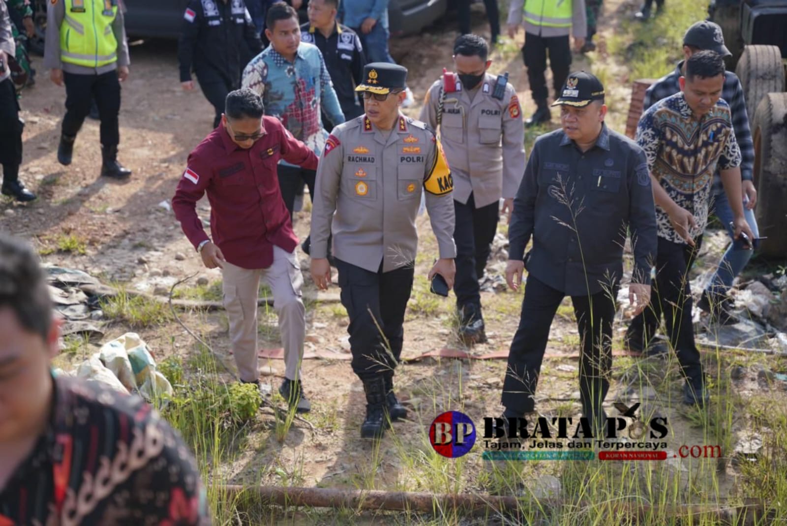 Datangi Langsung Kawasan Illegal Drilling di Babat Toman Muba , Kapolda Sumsel : Komitmen Saya Barsama Pangdam, Regulasinya Tetap Kita Tindak Tegas.