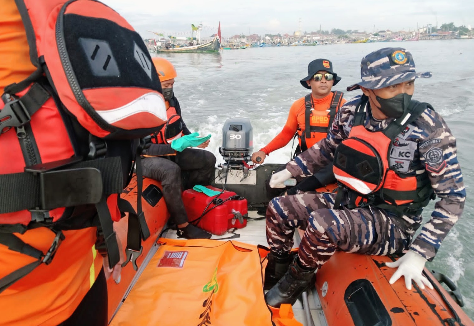 Empat Hari Pencarian, Jenazah Korban KM Sumber Wangi Ditemukan Mengapung di Selat Bali