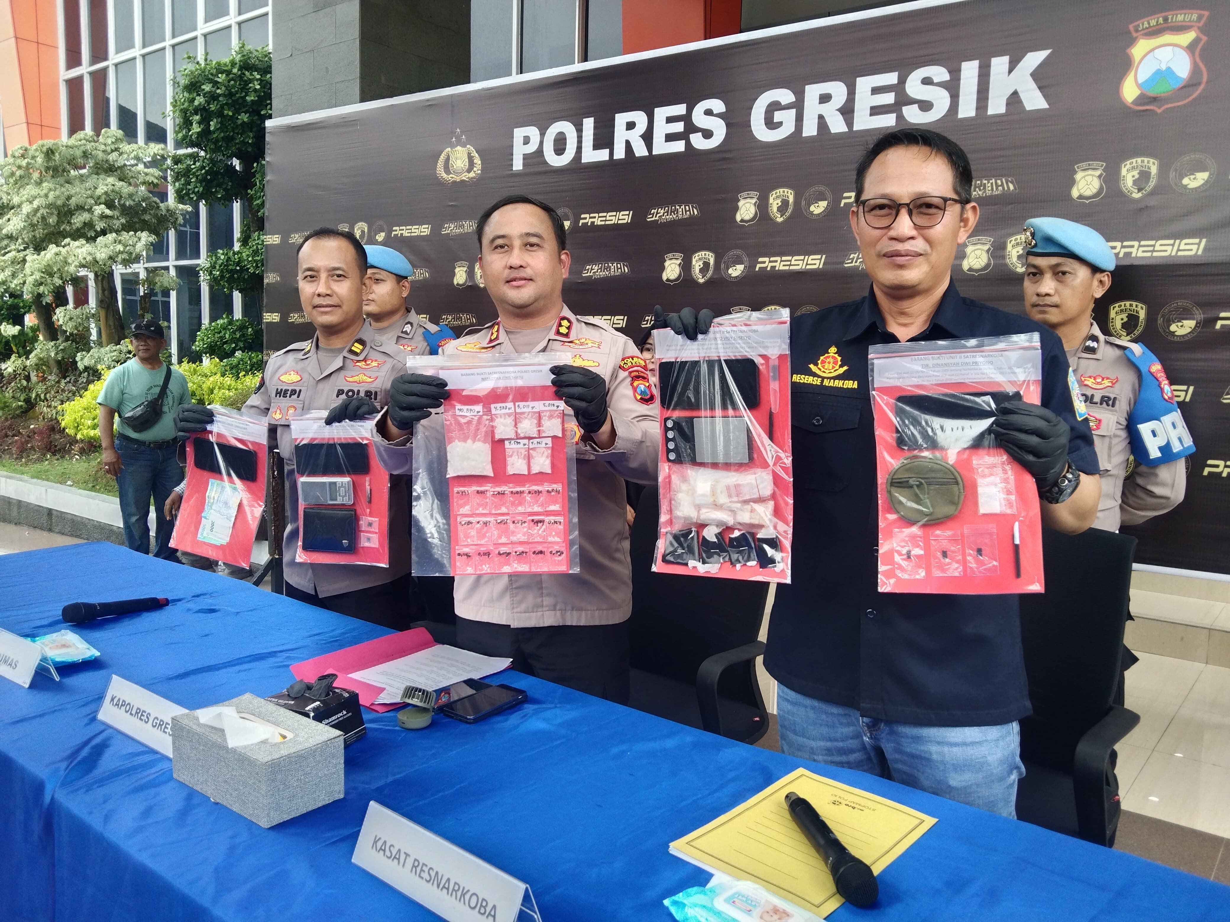 Jaringan Narkoba Lintas Kota-Kabupaten, Diringkus Satresnarkoba Polres Gresik