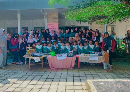 KEGIATAN MARKET DAY SEBAGAI UPAYA UNTUK  MEMUPUK KREATIVITAS DAN JIWA WIRAUSAHA SISWA DI TK TUNAS BANGSA SENGGIGI