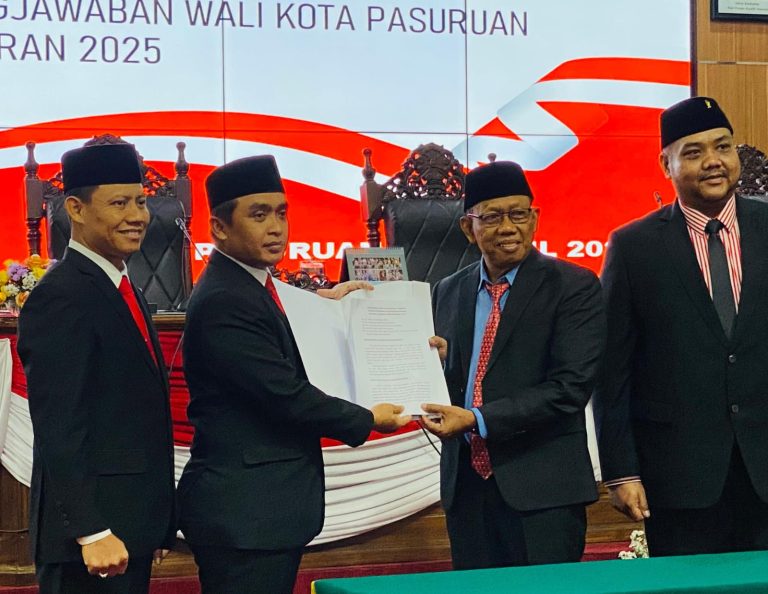 Ketua DPRD Kata Pasuruan M Toyip Sampaikan Rekomendasi Terhadap LKPJ kota Pasuruan Tahun 2025