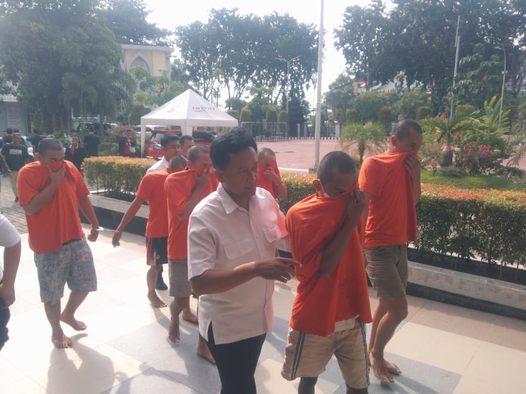 Modus Rompi Menyerupai PLN, Komplotan Maling Spesialis Incoming Travo Milik PLN Diringkus Sat Resmob Polres Gresik