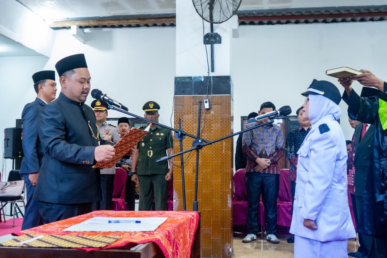 Mujiati Resmi Jabat Kades Laban Usai Dilantik Bupati, Masa Jabatannya 1 Tahun 6 Bulan